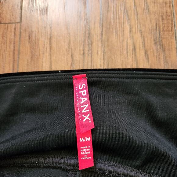 Spanx High Waist Velvet Leggings Size M Black Tummy Control - Picture 5 of 9